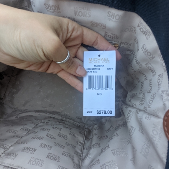 Michael Kors Anchor Purse - Picture 2 of 9